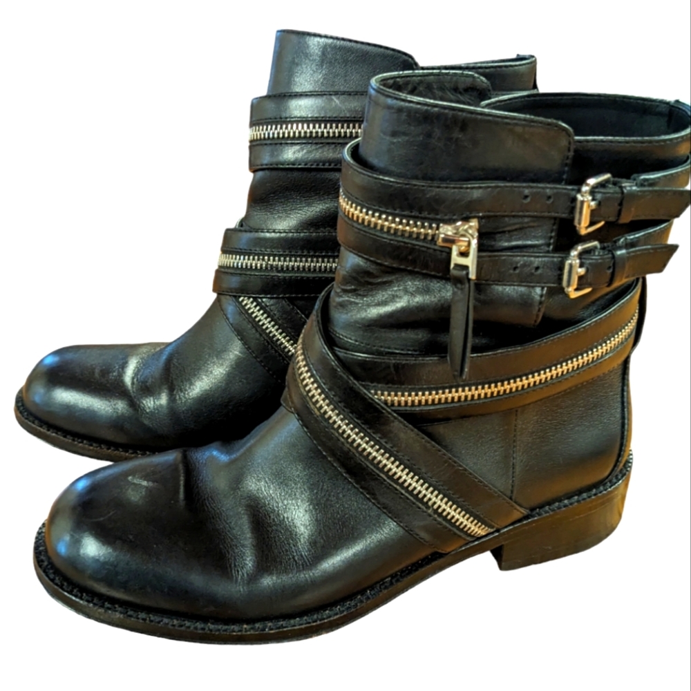 Vince Camuto Signature Black Leather Zipper Detail Moto Boots Size 7.5 - Picture 2 of 11